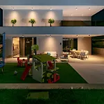 Lucy - 1 Lemon -outdoor Pool , 2 Cherry-indoor Pool And 3 Plum-outdoor Pool * Marina