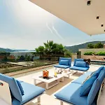 Lucy - 1 Lemon -outdoor Pool , 2 Cherry-indoor Pool And 3 Plum-outdoor Pool * Marina (Bossoglina)