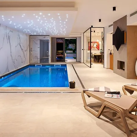 Lucy - 1 Lemon -outdoor Pool , 2 Cherry-indoor Pool And 3 Plum-outdoor Pool