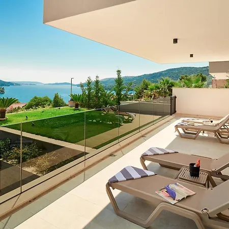 Villa Lucy - 1 Lemon -outdoor Pool , 2 Cherry-indoor Pool And 3 Plum-outdoor Pool