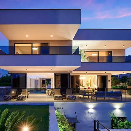Lucy - 1 Lemon -outdoor Pool , 2 Cherry-indoor Pool And 3 Plum-outdoor Pool Villa