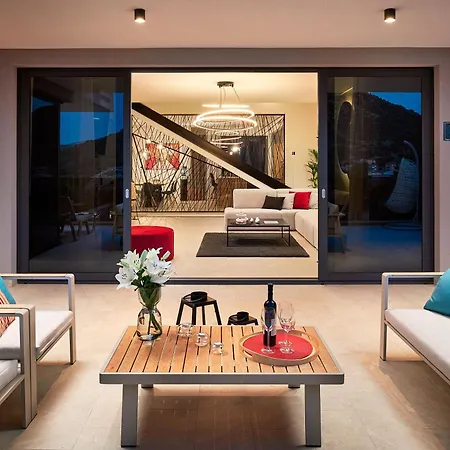 Villa Lucy - 1 Lemon -outdoor Pool , 2 Cherry-indoor Pool&3 Plum-outdoor Pool *