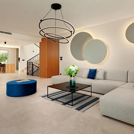 Lucy - 1 Lemon -outdoor Pool , 2 Cherry-indoor Pool&3 Plum-outdoor Pool Villa Marina