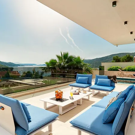 Lucy - 1 Lemon -outdoor Pool , 2 Cherry-indoor Pool&3 Plum-outdoor Pool * Marina