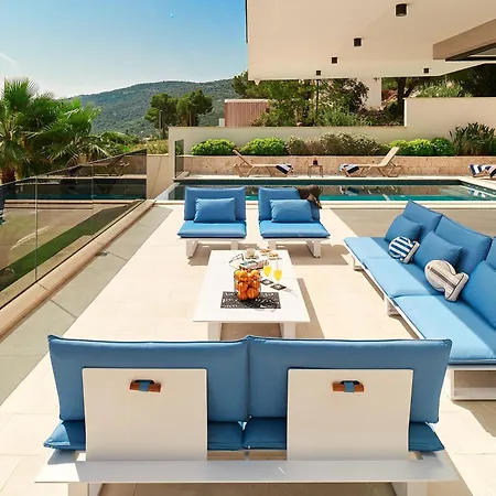 Villa Lucy - 1 Lemon -outdoor Pool , 2 Cherry-indoor Pool&3 Plum-outdoor Pool